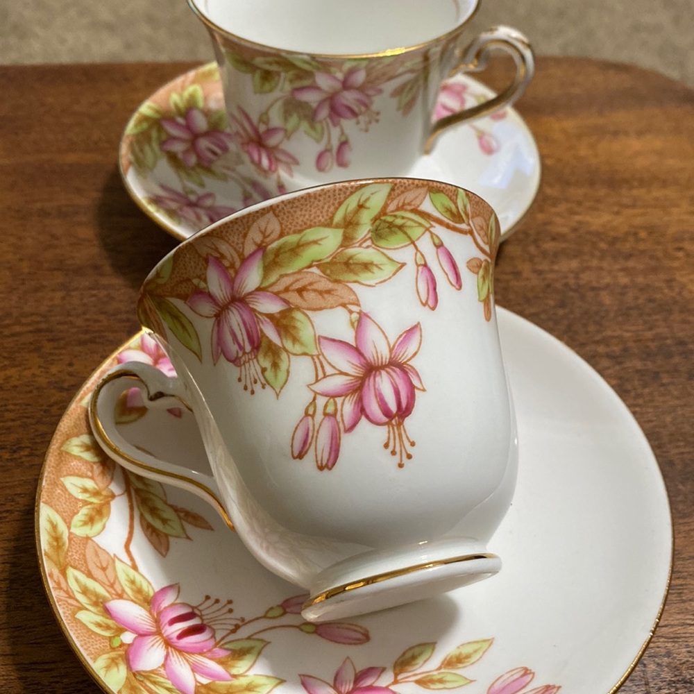 Vintage Rosina England tea cups and saucers (2)